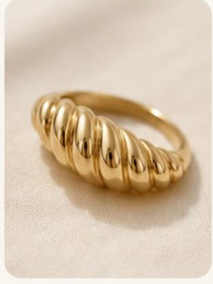 Croissant Ring